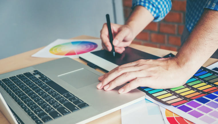 Quando é o Dia do Designer Gráfico e Por Que Ele É Comemorado?